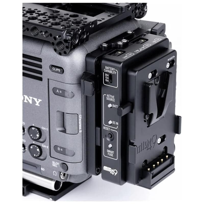 Power Distribution Box DB-8 (Sony Burano.V-Mount) M49-DB8-V (アウトレット)
