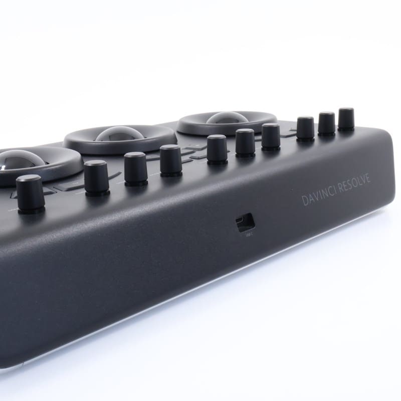 Blackmagic Design DaVinci Resolve Micro Panel ABランク 中古