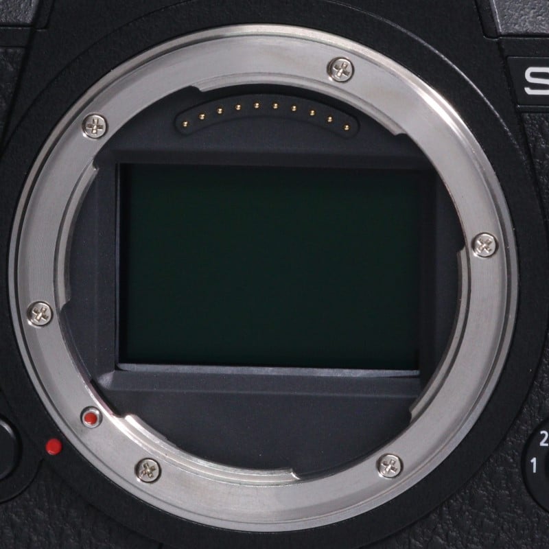 LUMIX S1R ボディ DC-S1R