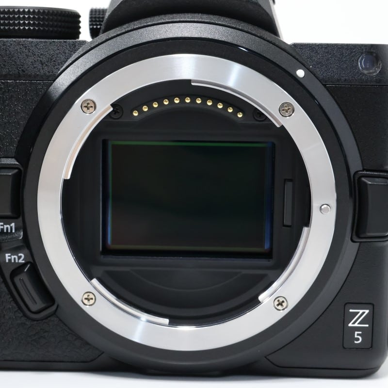 【美品】Nikon Z5 ボディ 新品)Nikon (ニコン) Z5 ボディ（商品ID：4960759904485）詳細