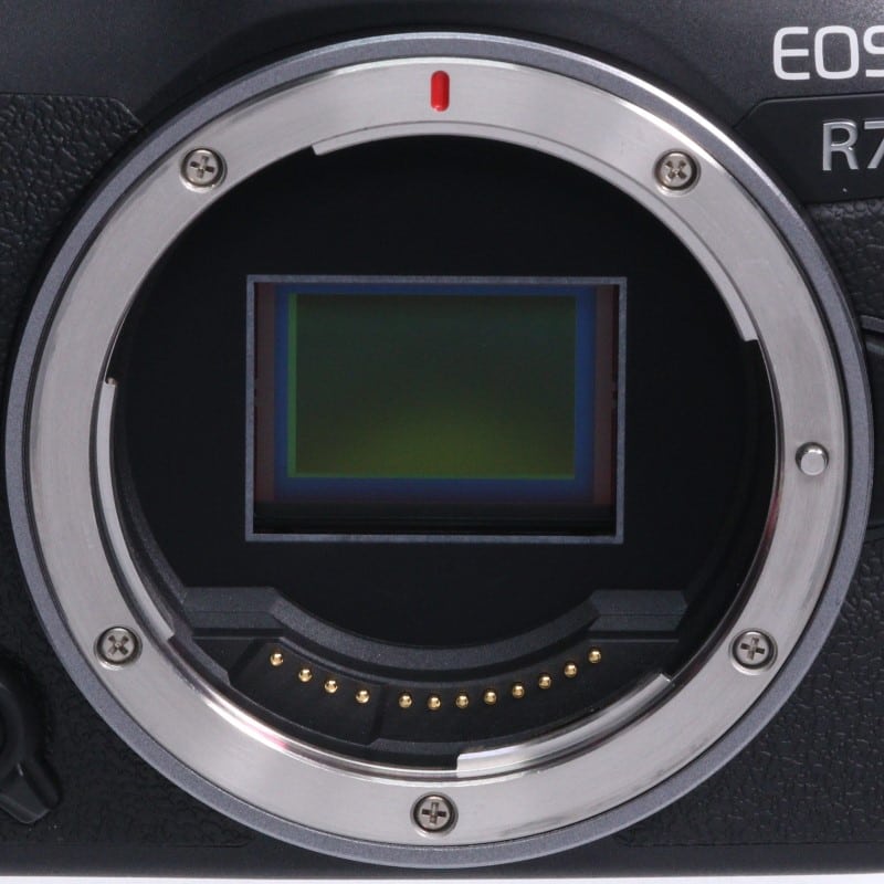 EOS R7 ボディー