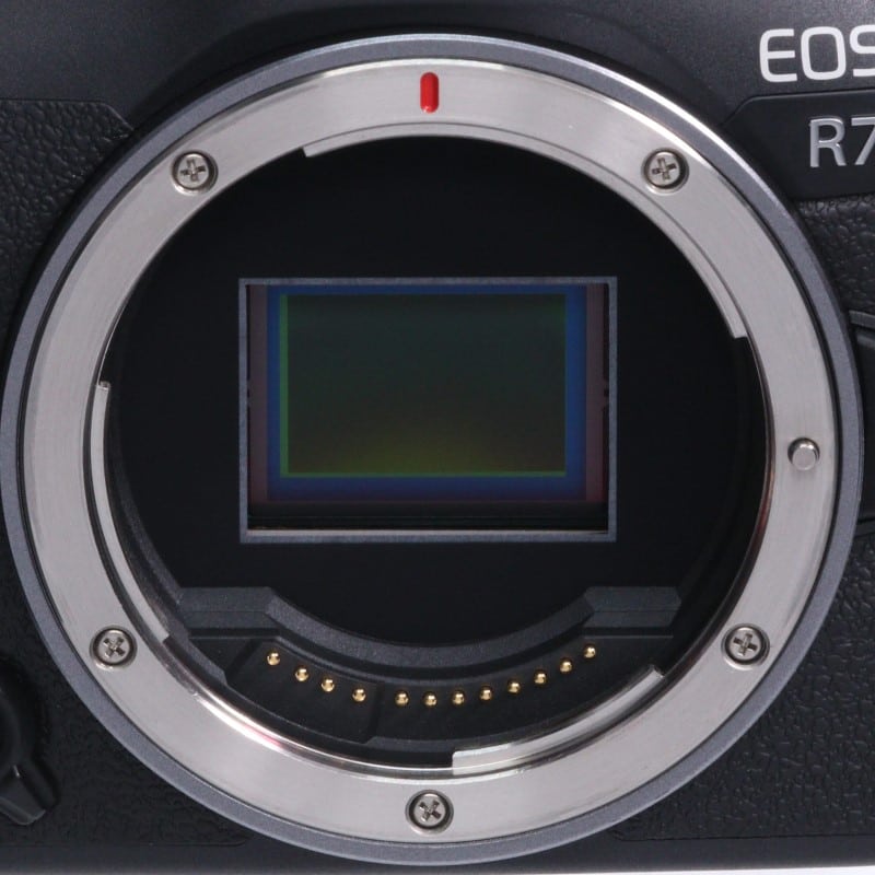 EOS R7 ボディー