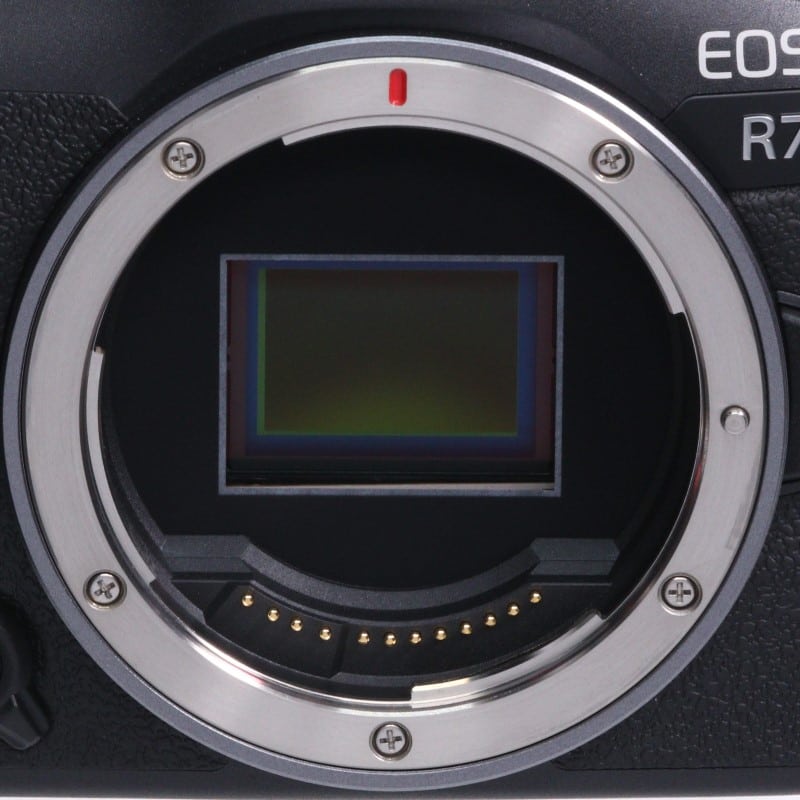 EOS R7 ボディー