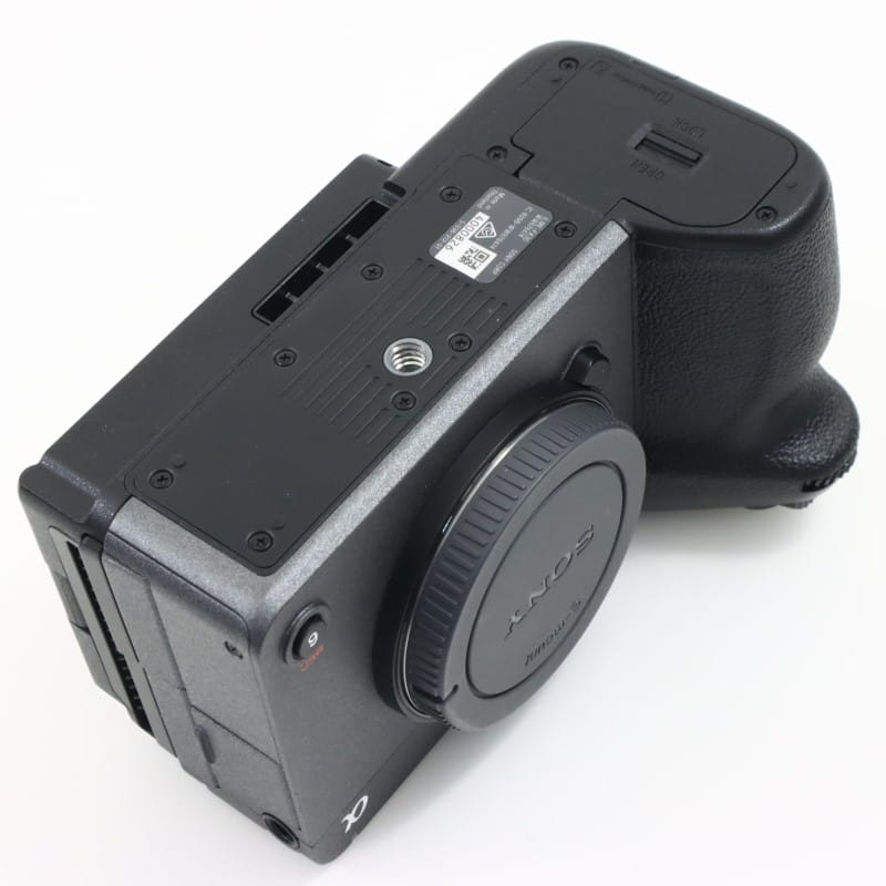 FX30 XLRハンドルユニット同梱モデル ILME-FX30