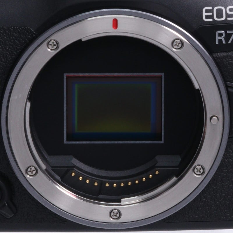 EOS R7 ボディー