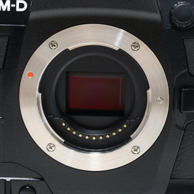 OM-D E-M1X ボディー