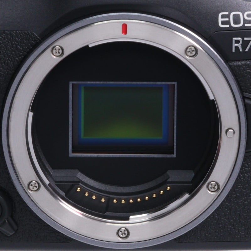 EOS R7 ボディー