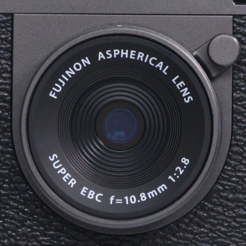 X half (FUJIFILM X-HF1) チャコールシルバー