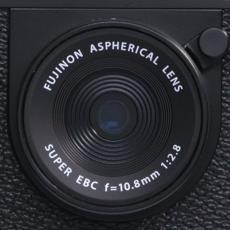 X half (FUJIFILM X-HF1) ブラック