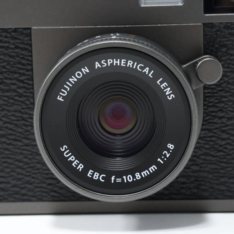 【新品】富士フイルム X-half チャコールシルバー 富士フイルム X half (FUJIFILM X-HF1) チャコールシルバー 中古