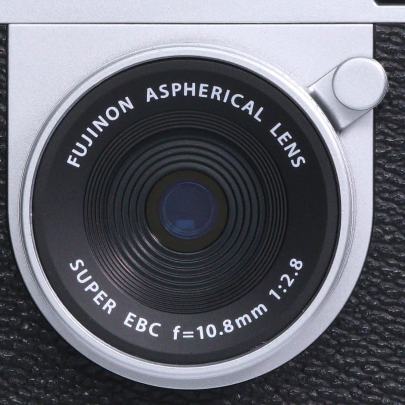 X half (FUJIFILM X-HF1) シルバー