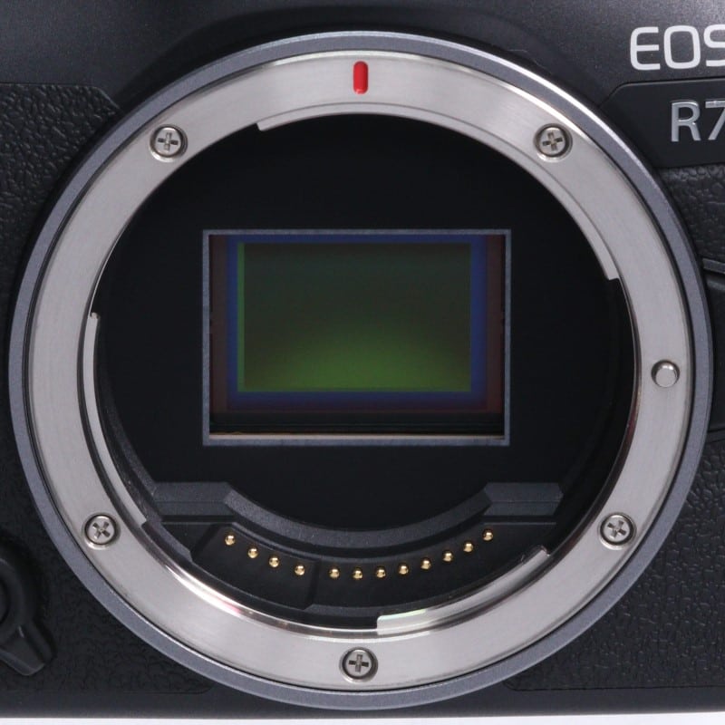 EOS R7 ボディー
