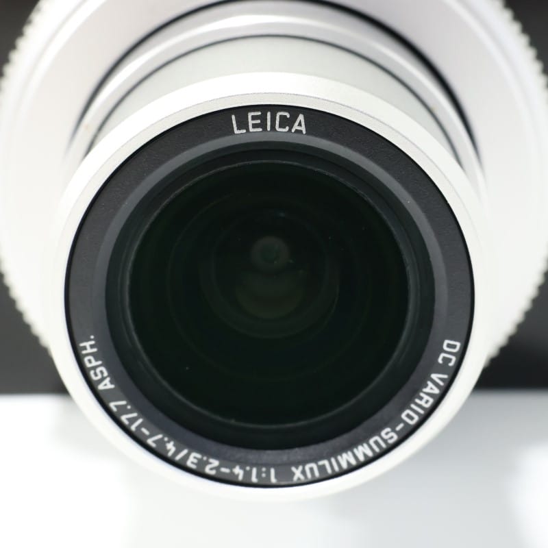 D-LUX 6 グロッシーブラックシルバー
