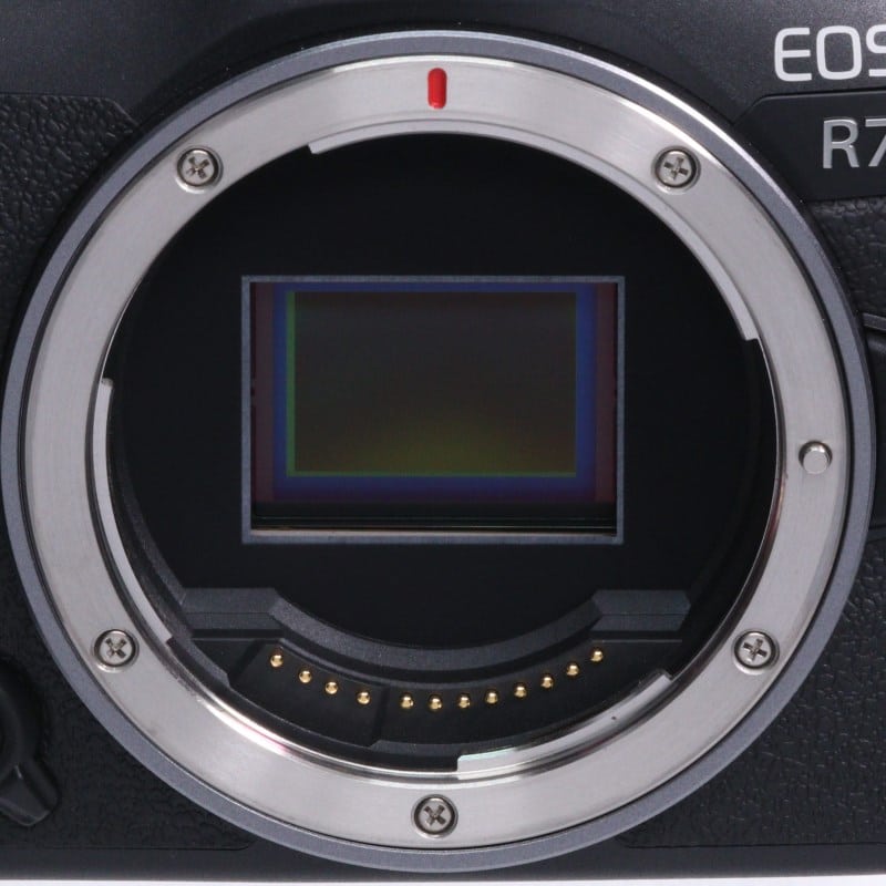 EOS R7 ボディー