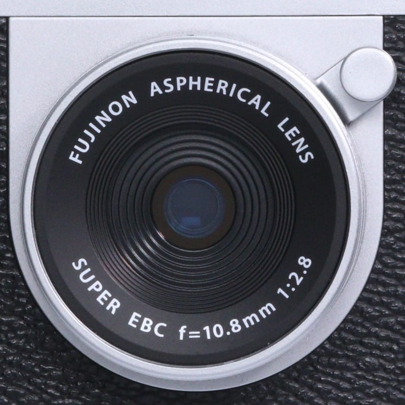 X half (FUJIFILM X-HF1) シルバー