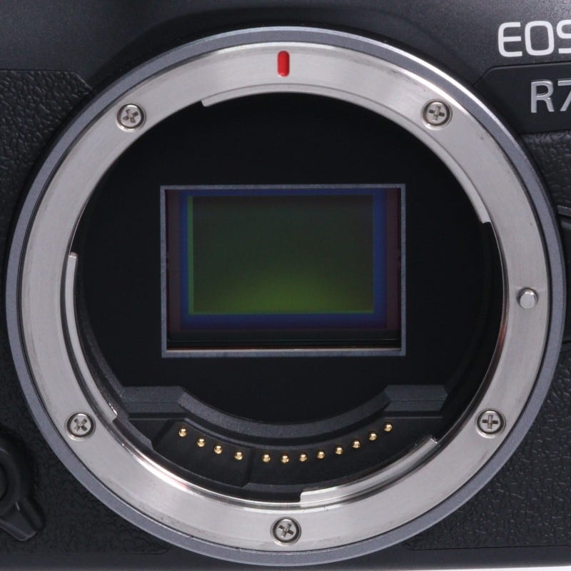 EOS R7 ボディー