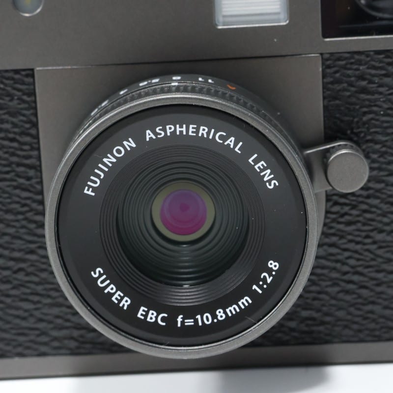 X half (FUJIFILM X-HF1) チャコールシルバー