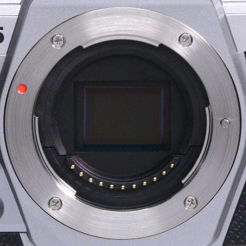 OM SYSTEM OM-5 ボディー シルバー