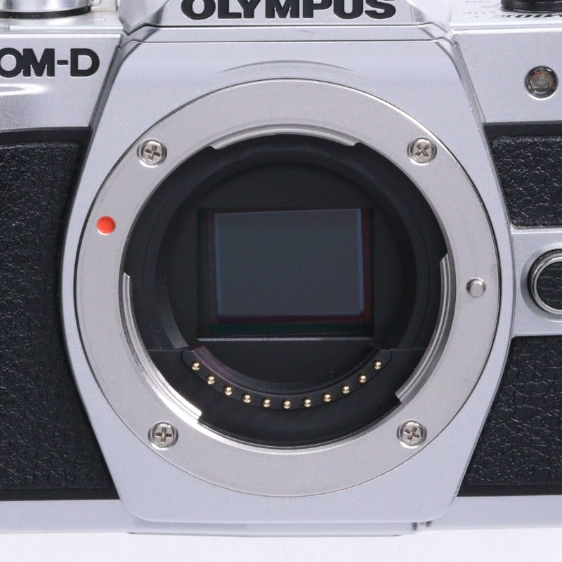 OM-D E-M10 Mark III ボディー シルバー