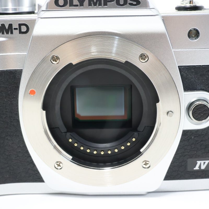OM-D E-M10 Mark IV ボディー シルバー