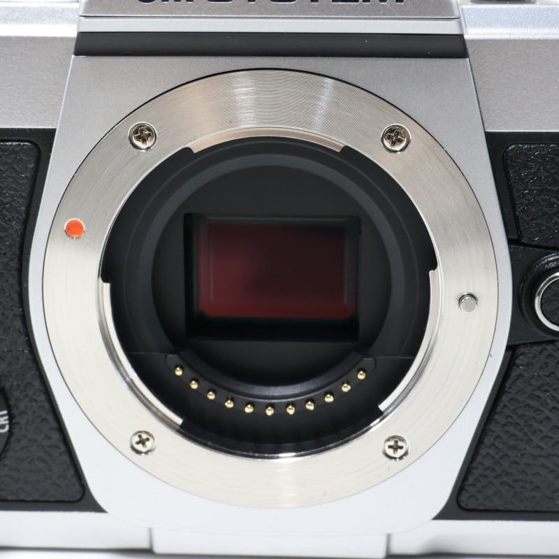 OM SYSTEM OM-3 ボディー シルバー