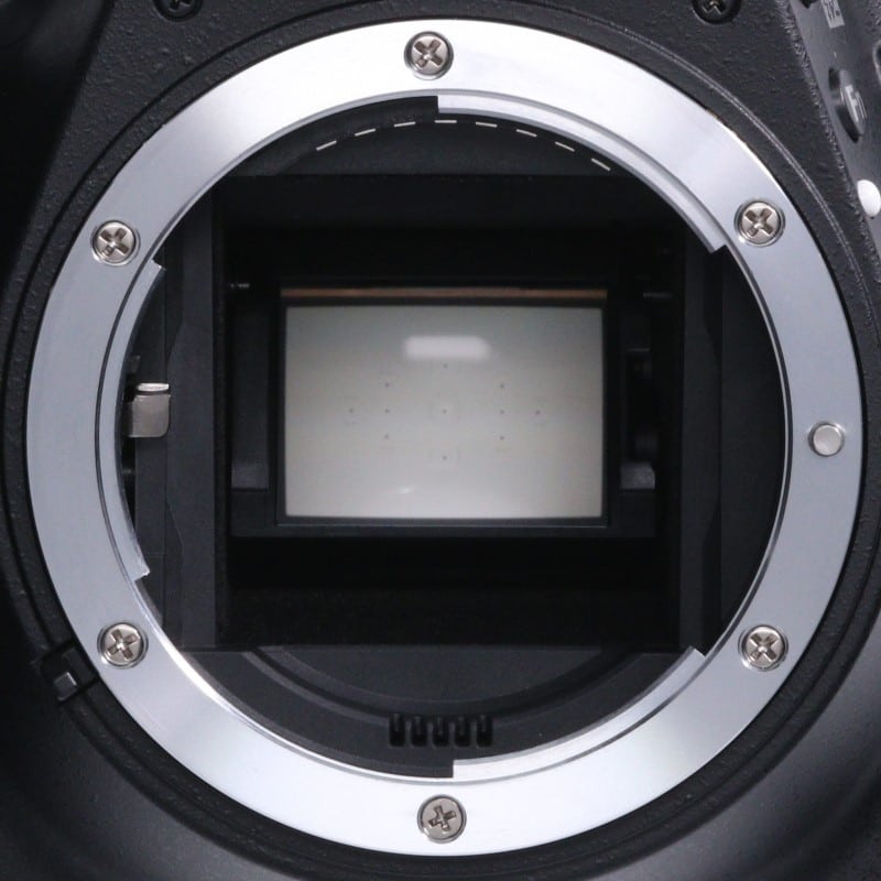 ★破損あり品★Nikon ニコン D3300 ボディ #19165 ☆破損あり品☆Nikon ニコン D3300 ボディ #19165