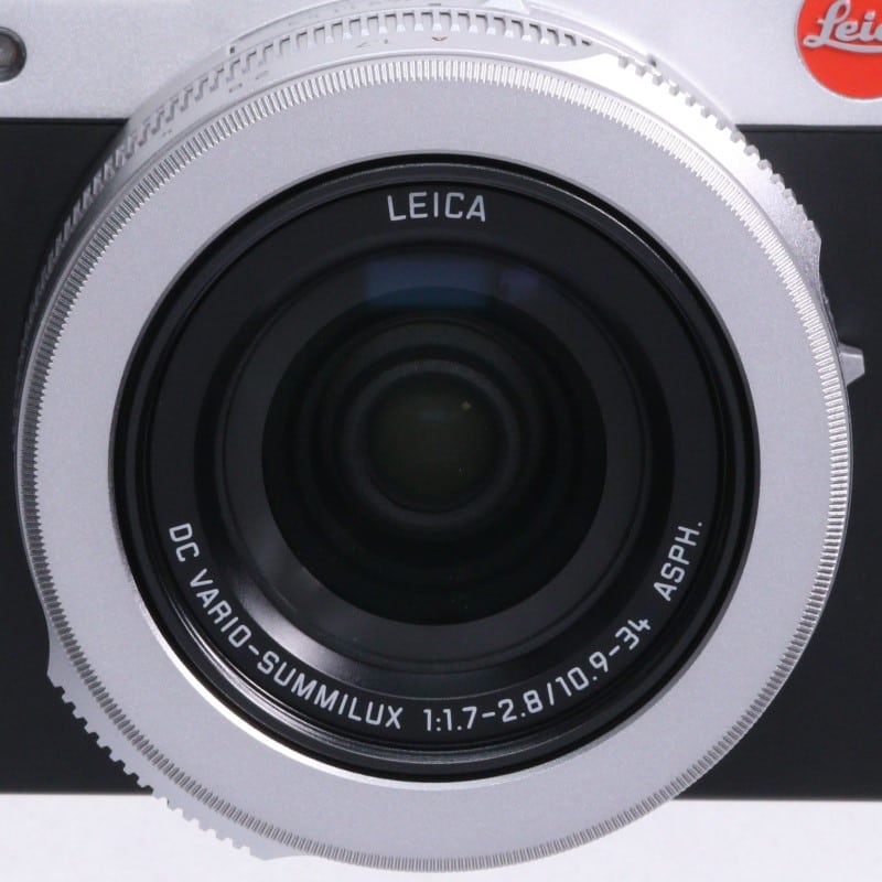 D-LUX7