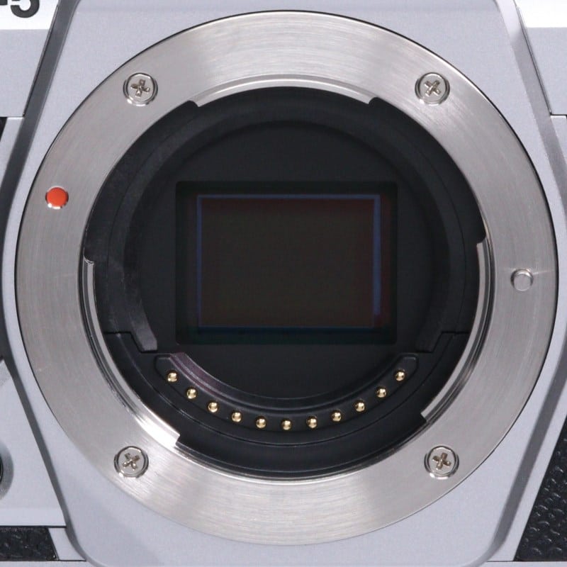 OM SYSTEM OM-5 Mark II ボディー シルバー
