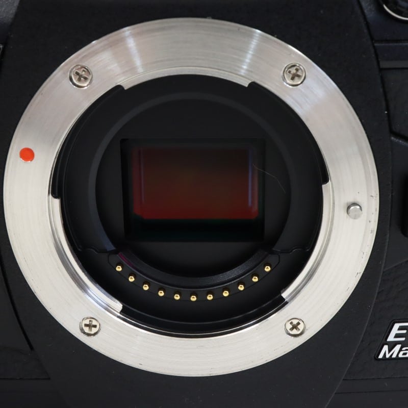 OM-D E-M1 Mark III ボディー