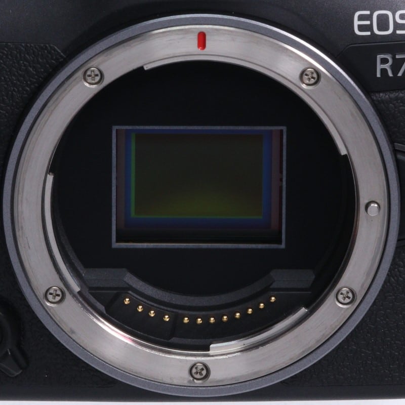 EOS R7 ボディー