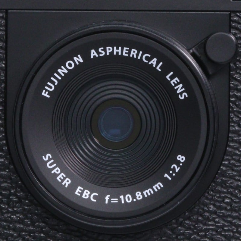 X half (FUJIFILM X-HF1) ブラック