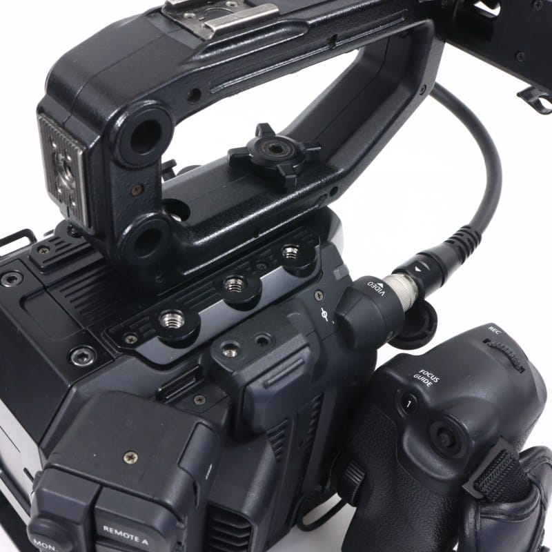 EOS C300 Mark III ボディー