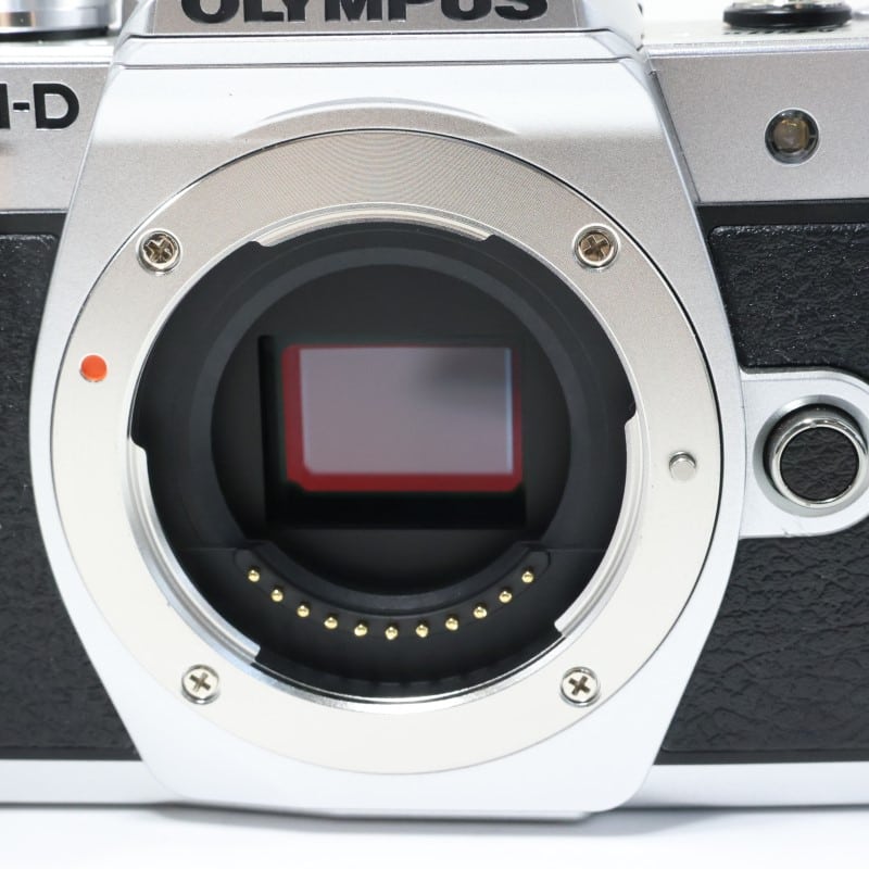 OM-D E-M10 Mark III ボディー シルバー