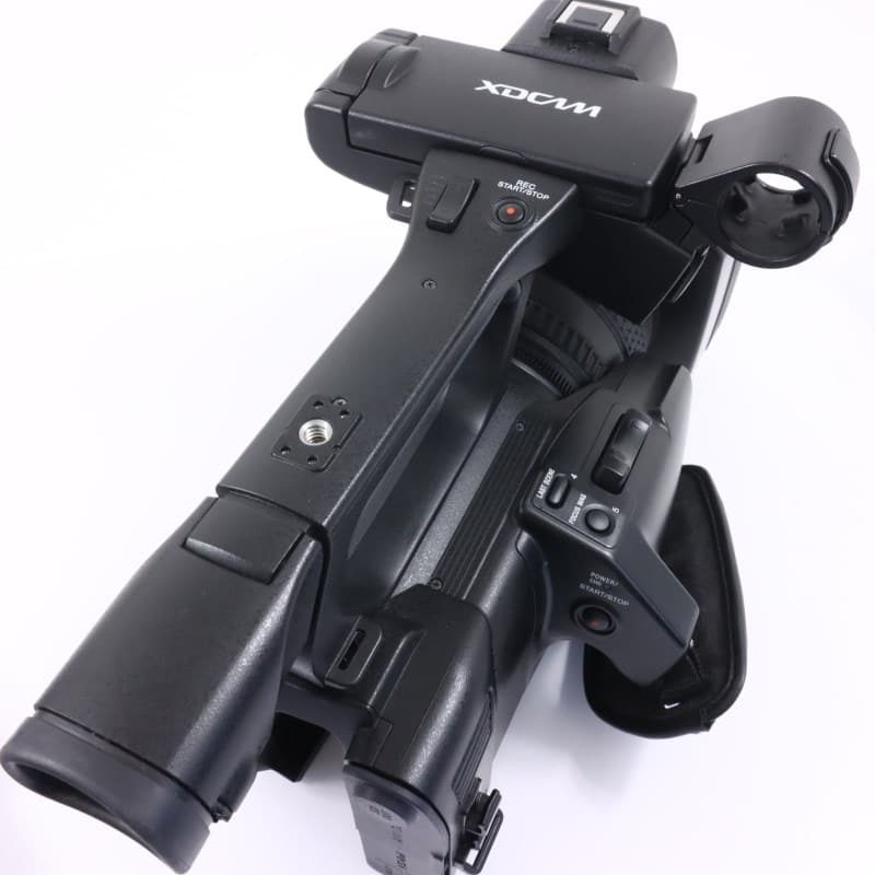 PXW-Z150