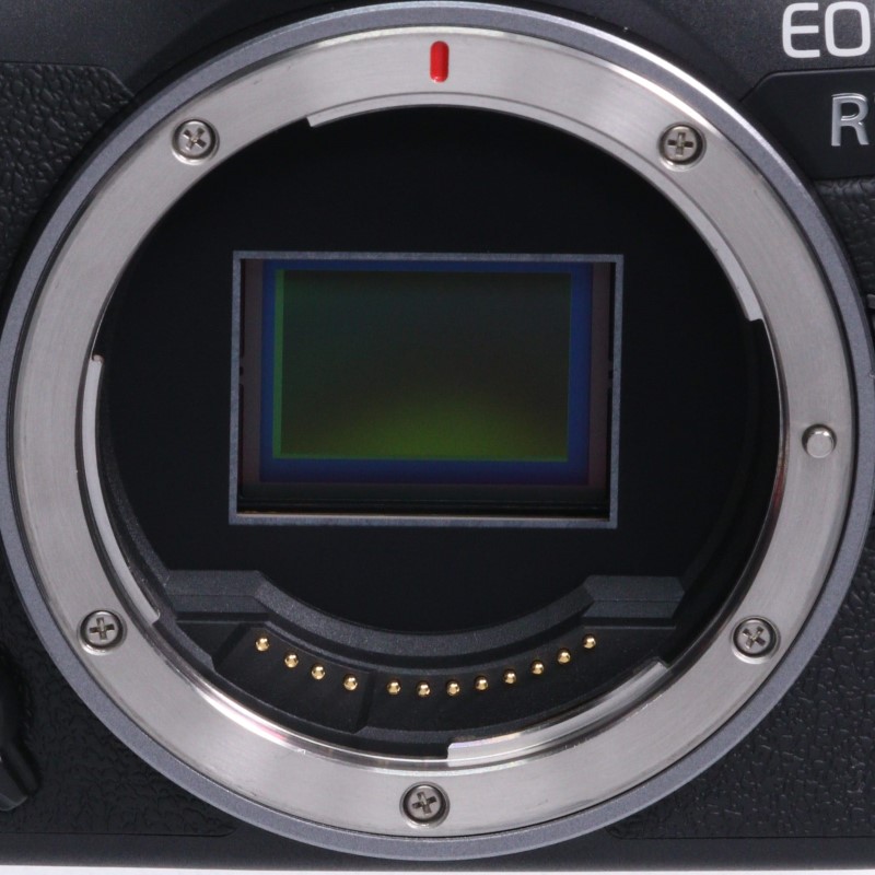 EOS R7