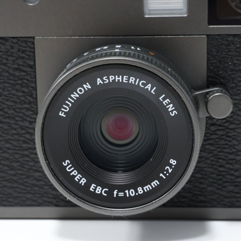 X half (FUJIFILM X-HF1) チャコールシルバー