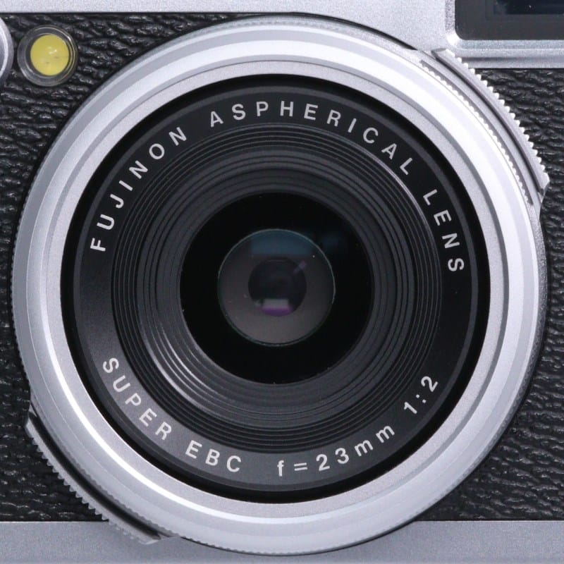FinePix X100