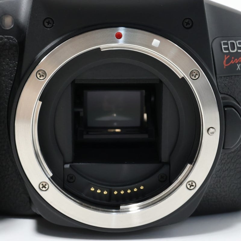EOS Kiss X10i ボディー