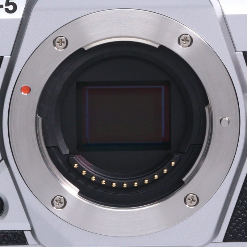 OM SYSTEM OM-5 Mark II ボディー シルバー