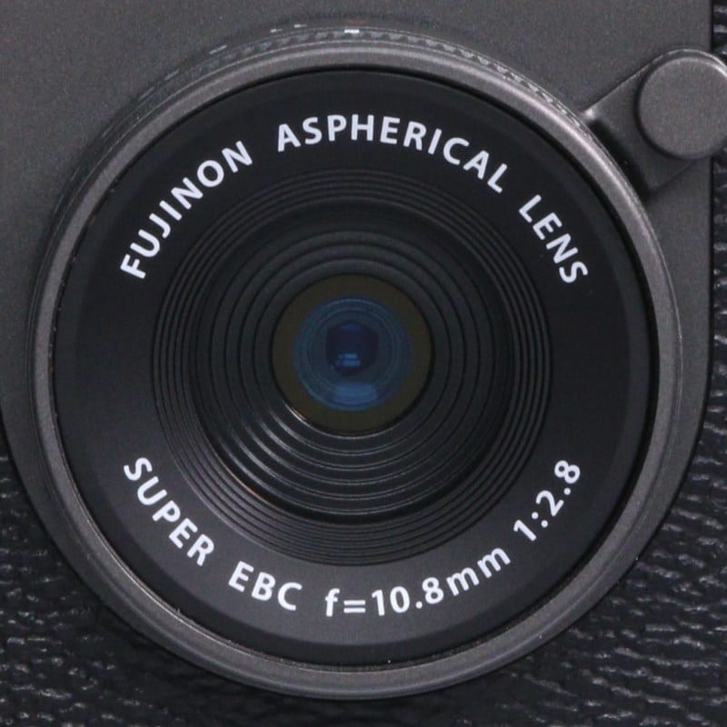 X half (FUJIFILM X-HF1) チャコールシルバー