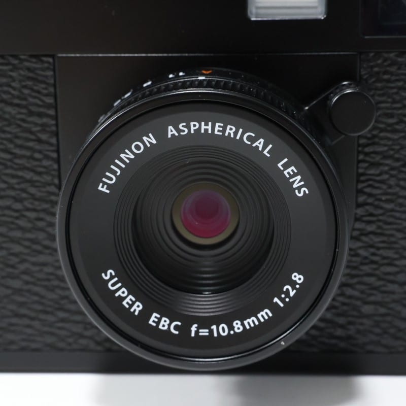 X half (FUJIFILM X-HF1) ブラック