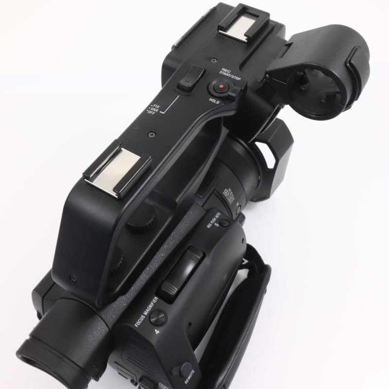 HXR-NX80