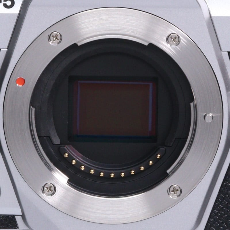 OM SYSTEM OM-5 Mark II ボディー シルバー