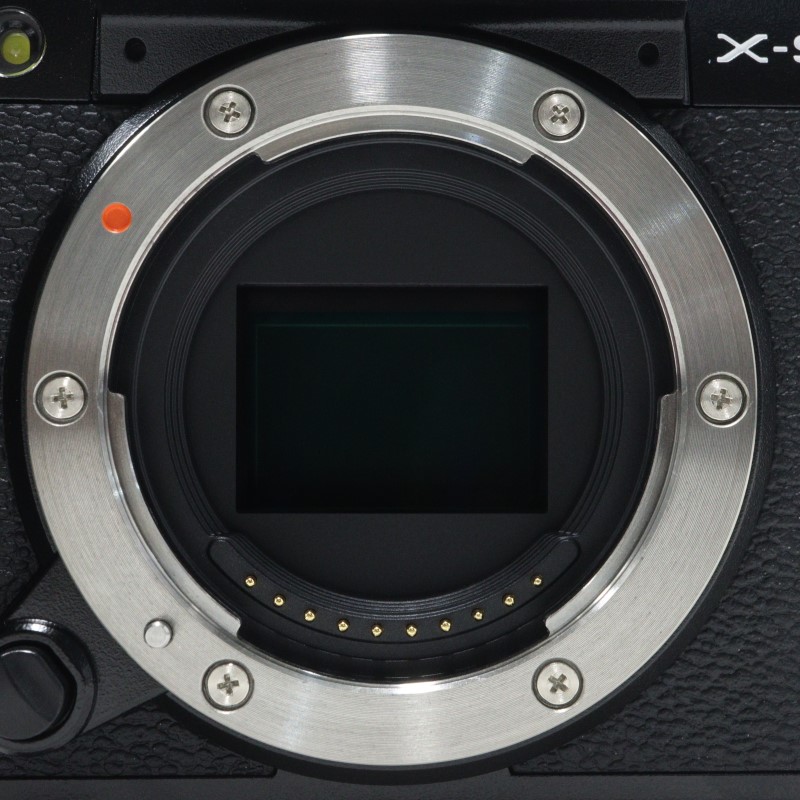 FUJIFILM X-S10