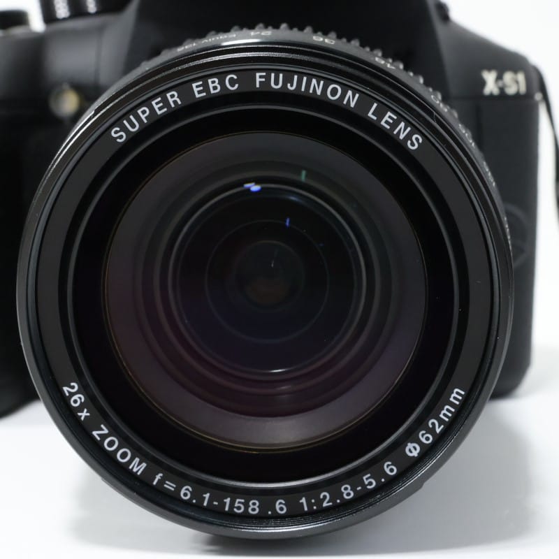 FUJIFILM X-S1