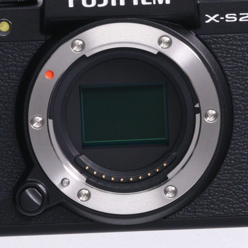FUJIFILM X-S20 ボディ