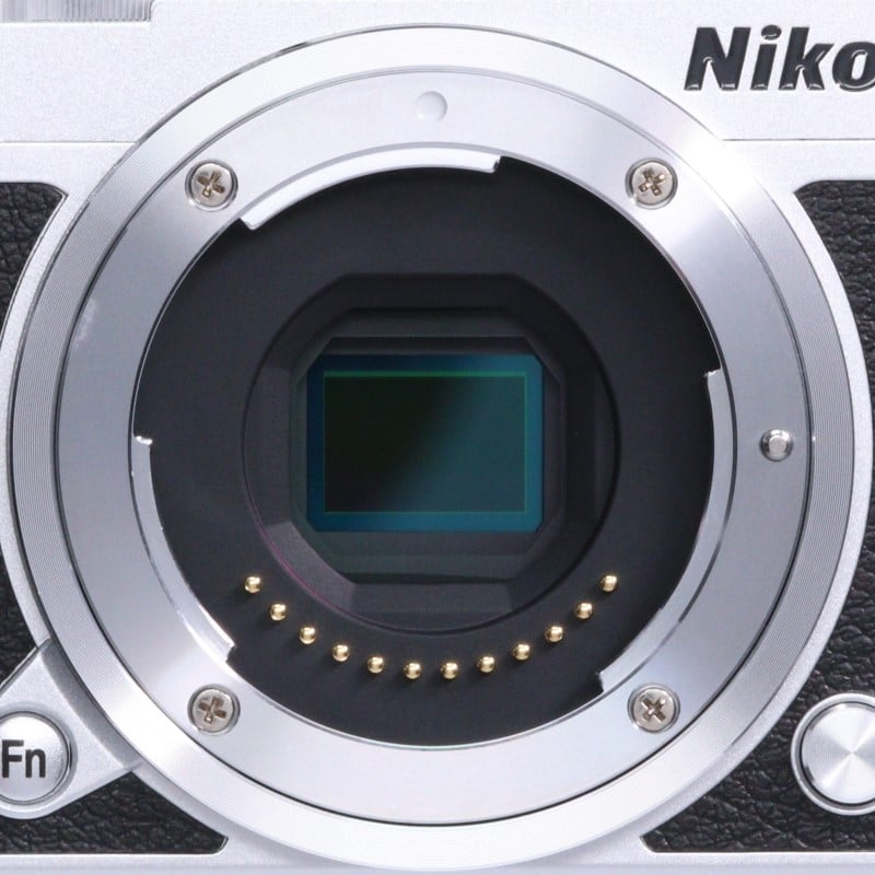 Nikon 1 J5 ボディー シルバー