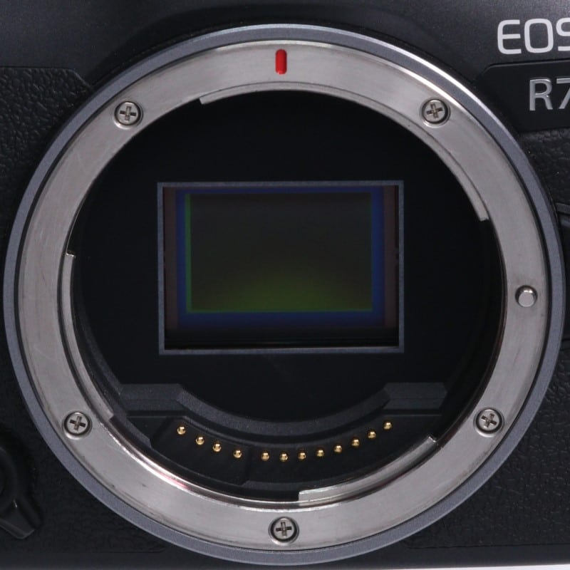 EOS R7 ボディー