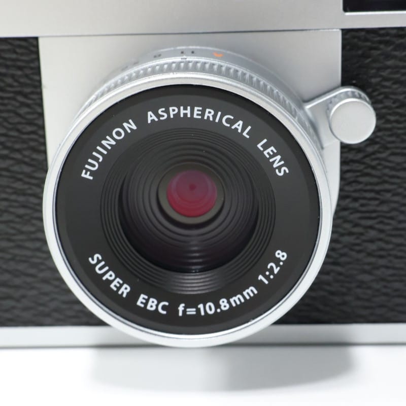 X half (FUJIFILM X-HF1) シルバー