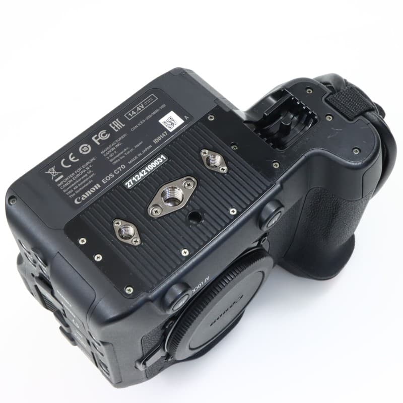 EOS C70 ボディー